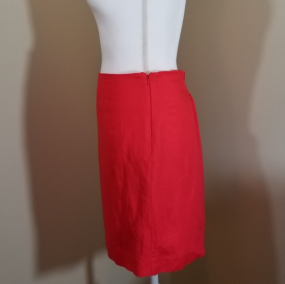🛍️ SALE Forever 21 (XXI Essentials) Red Skirt - Picture 3 of 4